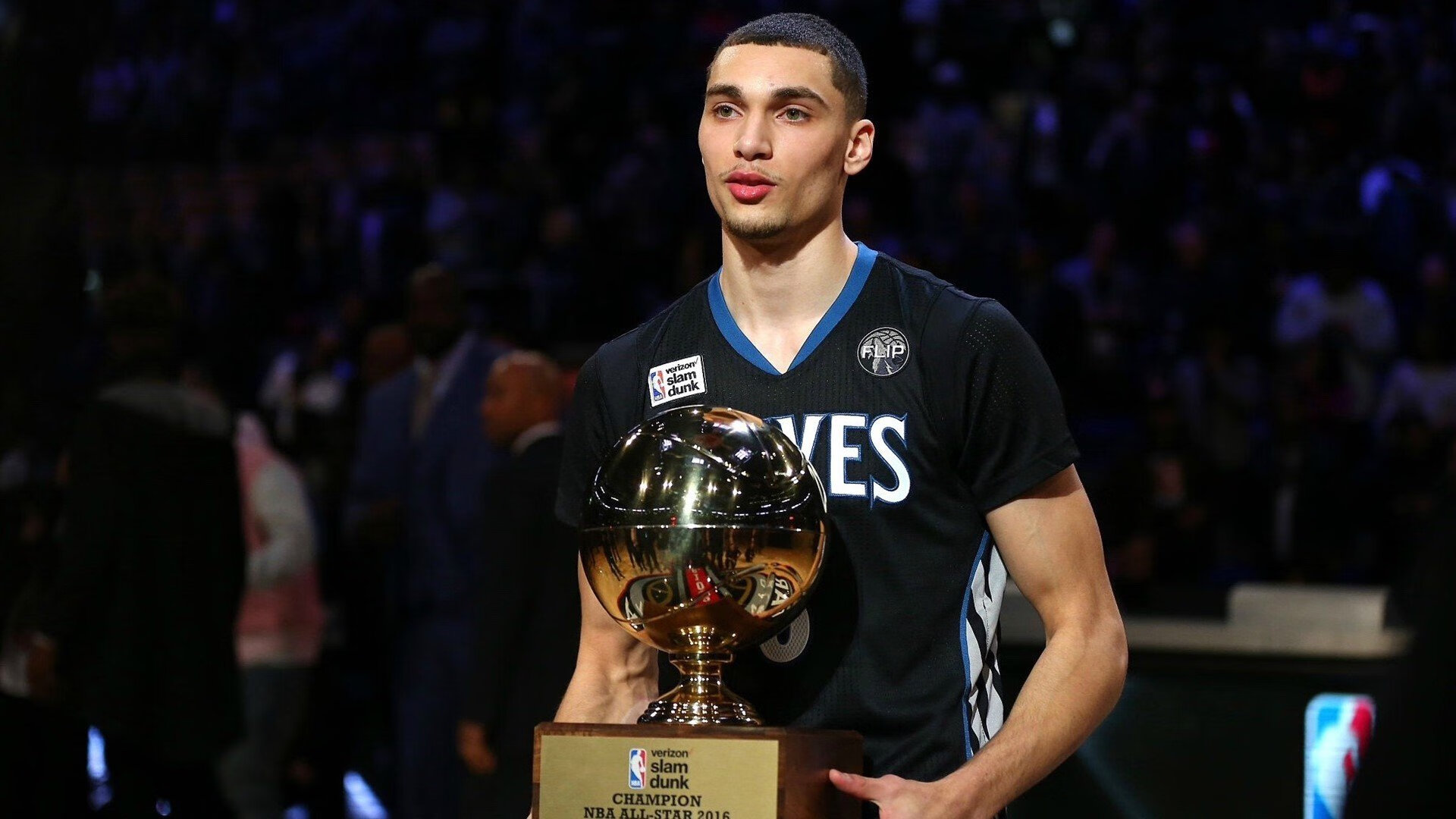 米兰体育官网入口-两米一六的奥尼尔为什么钟情于小个子女生？前妻一句话曝出隐情